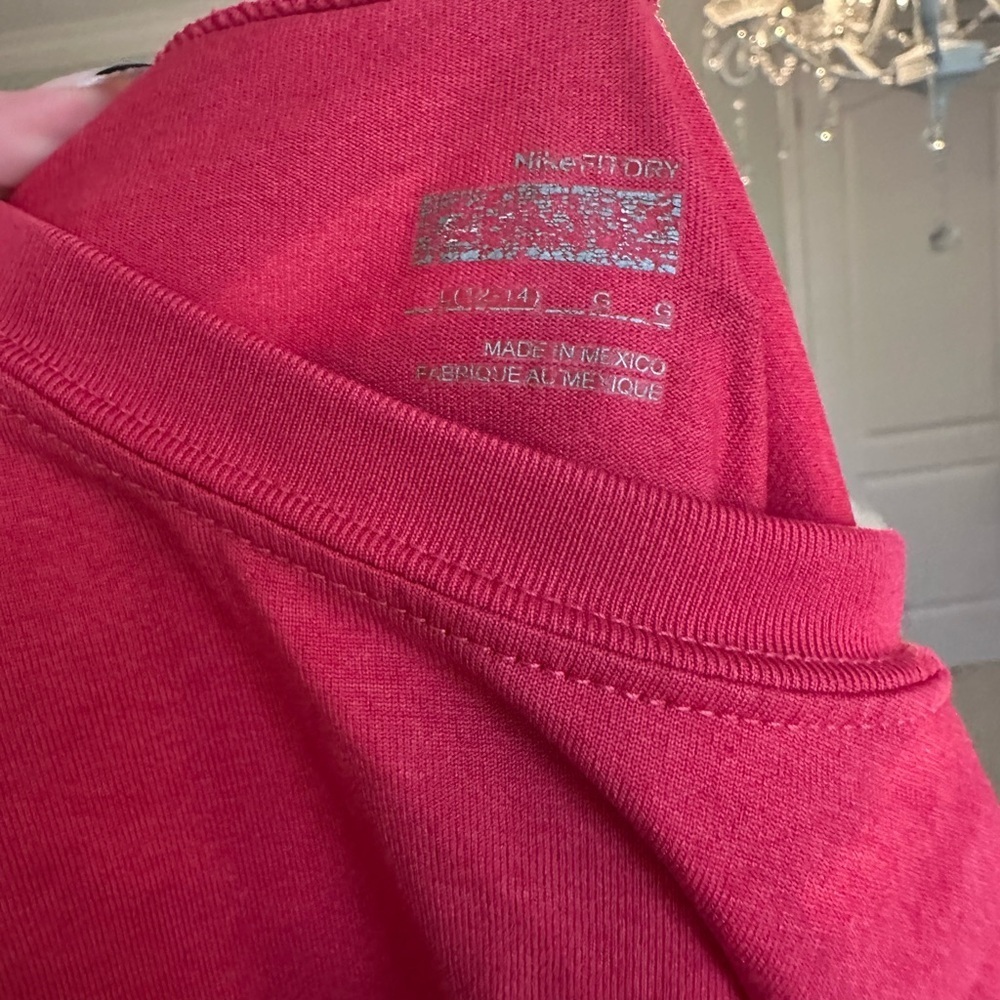 Nike Kids Dark Pink Dry Fit Short Sleeve Embroidered Logo Tee Size L (12-14) - Picture 4 of 7